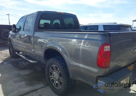 2009 Ford F-250 Fx4/King Ranch/Lariat/Xl/Xlt z USA, uszkodzony, nr VIN 1FTSW21539EB14474